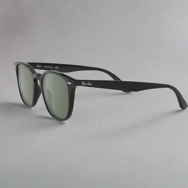 Ray-Ban RB4258 601/71 – Black Green