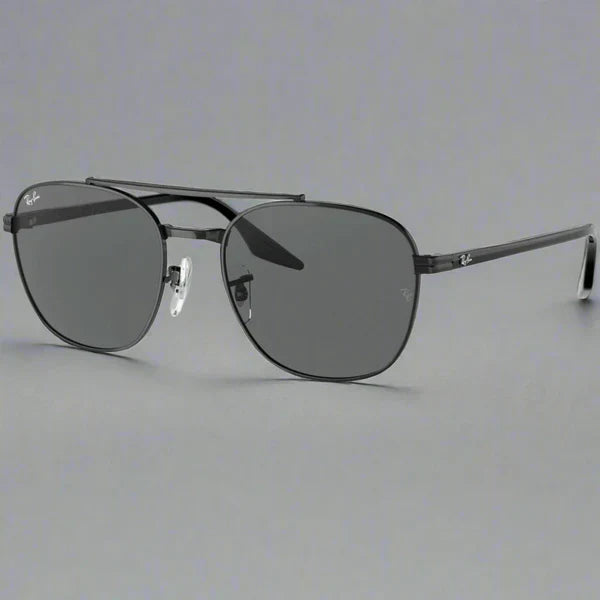 Ray-Ban RB3688 002/B1 – Black Grey Gradient