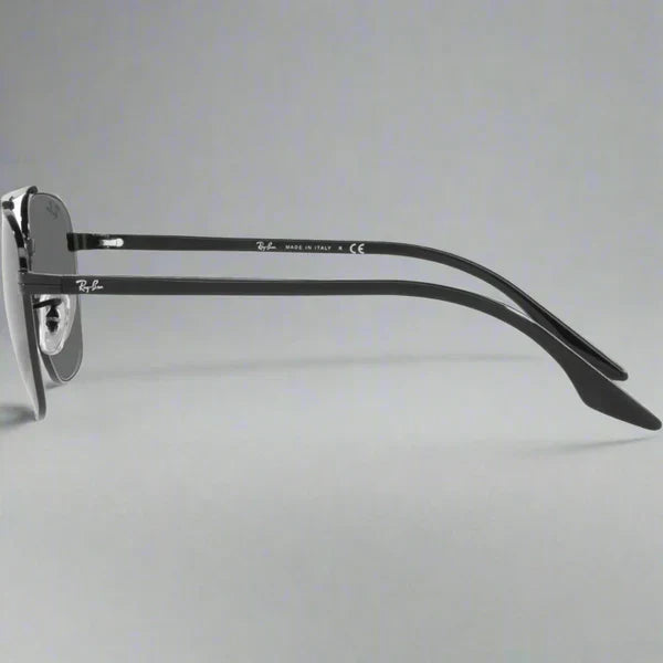 Ray-Ban RB3688 002/B1 – Black Grey Gradient